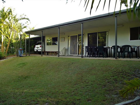 27 Carlo Road - Rainbow Beach, Affordable Family Beach House - Tourism Brisbane 0