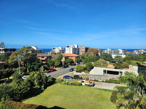 Beach Pad At North Wollongong - Tourism Brisbane 0