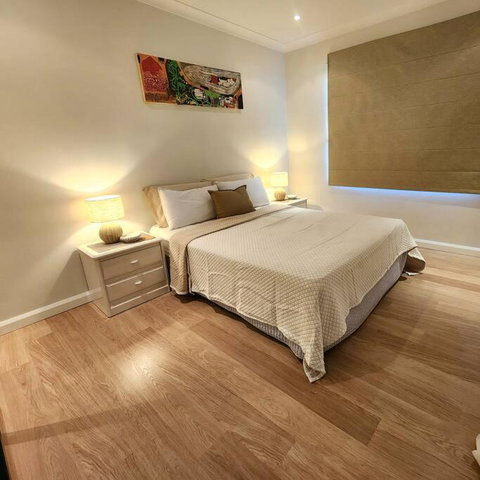 Beach Pad At North Wollongong - Tourism Brisbane 2
