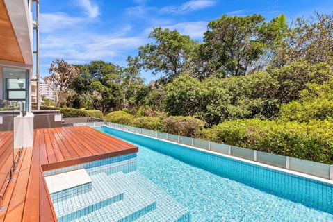 BEACH01- Mooloolaba Beachfront Apartment With Private Pool - Tourism Brisbane 2