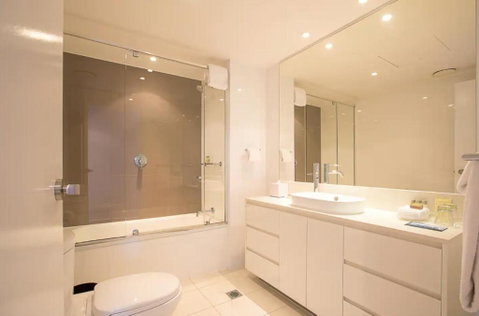 Beach Mountain View Sleeps 6 Surfers Paradise 2 Bed 2 Bath Circle On Cav & Hilton Surfers - Tourism Brisbane 4
