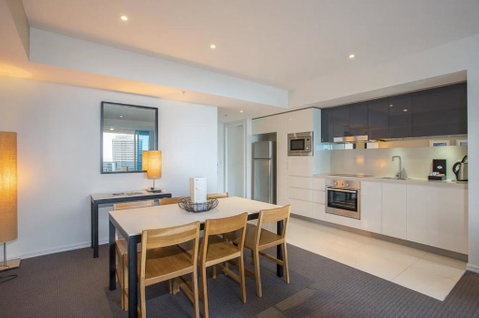 Beach Mountain View Sleeps 6 Surfers Paradise 2 Bed 2 Bath Circle On Cav & Hilton Surfers - Tourism Brisbane 2