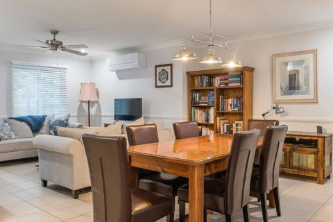 BirdCall Yeronga - Inner City Couples Sanctuary - Brisbane Tourism 4