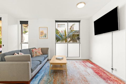 BELLEVUE HILL Close To Bondi - 2 Bathrooms & Pool - Tourism Brisbane 4