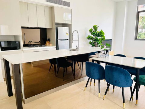 Charming And Cozy 3 Bedroom Condo Parking, Wi-Fi - Tourism Brisbane 1