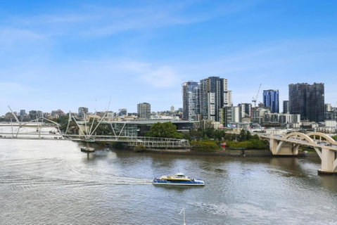 Central Brisbane Studio With Stunning River Views - Brisbane Tourism 1
