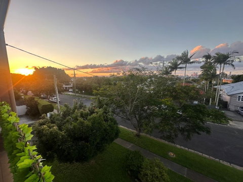 Close To The City - Brisbane Tourism 0