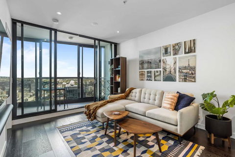 Chic 1-Bed With Parking, Infinity Pool And Gym - Tourism Brisbane 2