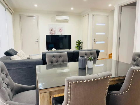 D112 Braybrook Central Stay-Great Getaway - Tourism Brisbane 3