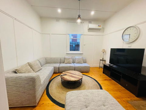 D114 Victorian Central Stay - Tourism Brisbane 0