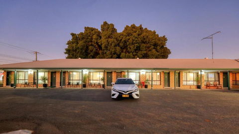 Darling River Motel - Brisbane Tourism 3