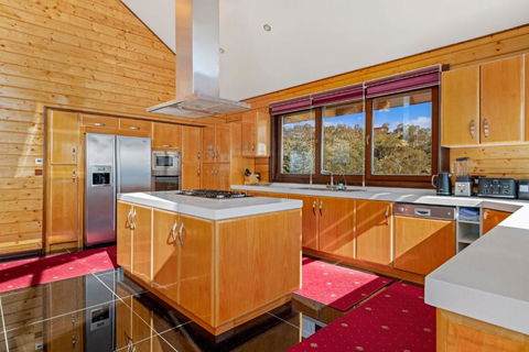 Deepwater - 68 Kunama Drive - Tourism Brisbane 4