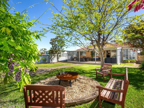 Delamere I Pet Friendly I 5 Mins Walk To Beach - Tourism Brisbane 3