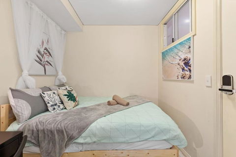 Deluxe Ensuite Double Room - Nearby Universities - Seconds To Famous Eateries - Tourism Brisbane 3