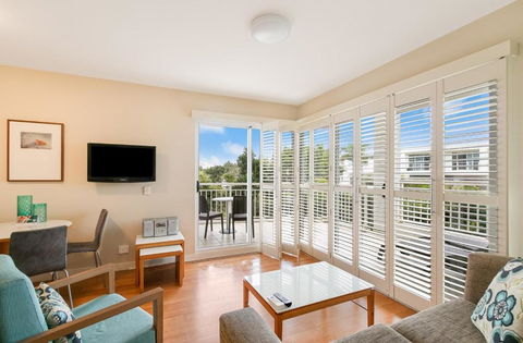Deluxe Seaside Salt Village Dual Key Apartment - Hosted By Holiday Management - Tourism Brisbane 0