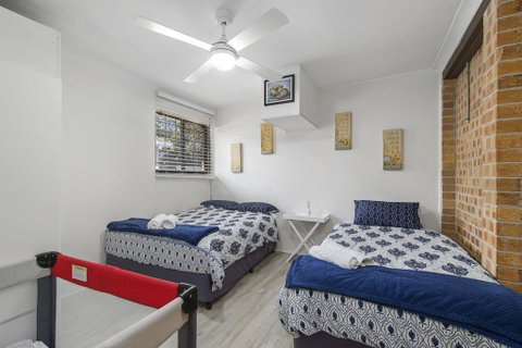29a Ballina Crescent, Port Macquarie - Brisbane Tourism 1