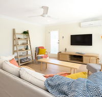 3 Bedroom Apartment Minutes from Main Beach - Tourism Brisbane