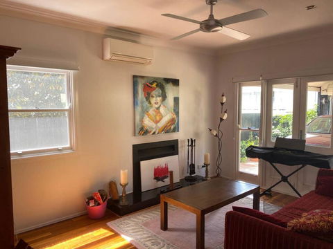 3 Bedroom Character Home Near CBD - Brisbane 4u 2