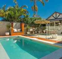 3 Little Pigs Holiday Home - Tourism Brisbane