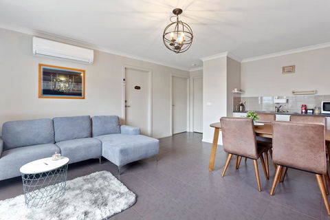 32 Scenic Apollo - Tourism Brisbane 1
