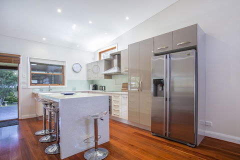 33 Bangalow - Narrawallee's Beautiful Bungalow - Brisbane 4u 2