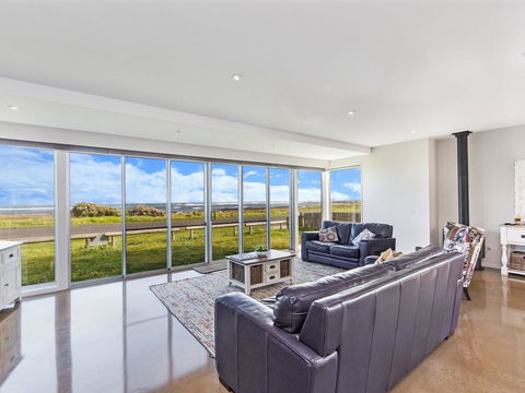 38 OCEANE - Tourism Brisbane 0