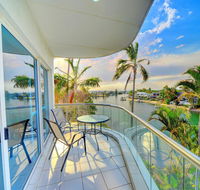 3br Broadbeach Lakefront Apartment - Brisbane Tourism