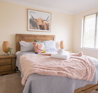 42 Rosemary Lane - Central Orange - Spacious Family Home - Quiet Lane - Brisbane Tourism