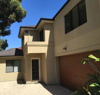 4x3 Townhouse in Rivervale - Tourism Brisbane