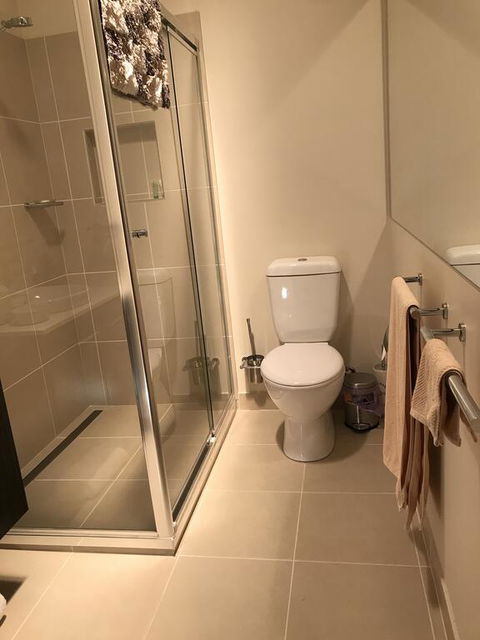 5 Star Room With Own Bathroom - Singles, Couples, Families Or Executives - Tourism Brisbane 2