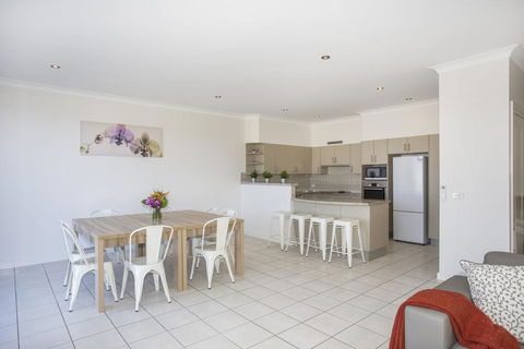 5/14 Dolphin St- Dolphin 5 At Ulladulla - Tourism Brisbane 3