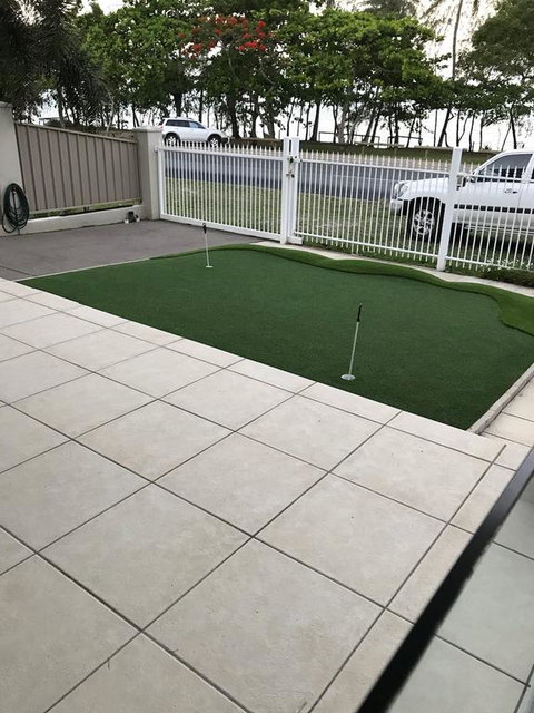 67 Casuarina Beachhouse - Brisbane Tourism 3