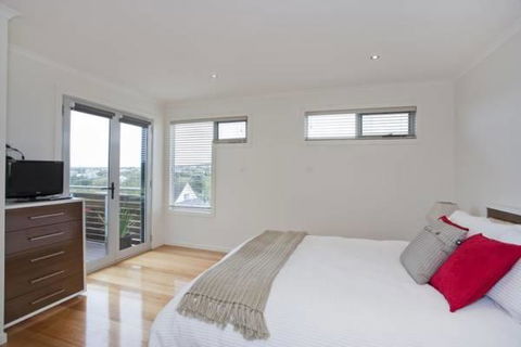 A Beautiful Beach House Torquay - Tourism Brisbane 2