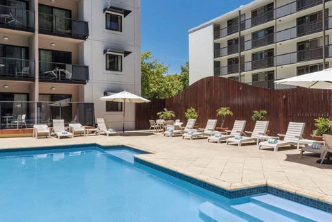 A Comfy 2BR Home, Top Location, FREE Parking - Brisbane Tourism 3