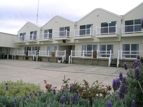 A Great Ocean View Motel - Brisbane Tourism 0