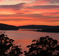 A Lakehouse Escape - Tourism Brisbane