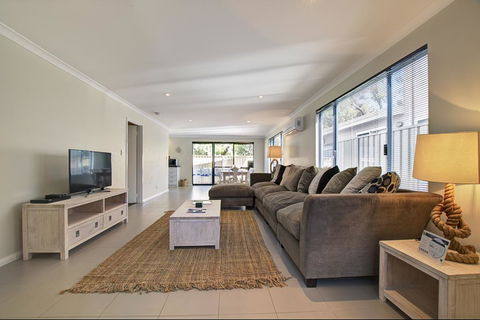 A Little Luxury In Town - Brisbane Tourism 3
