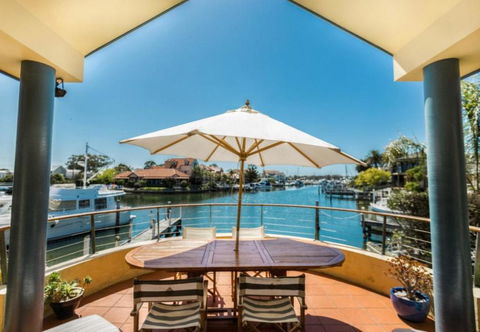 A Mariners Place - BEST Location In Town! - Tourism Brisbane 0
