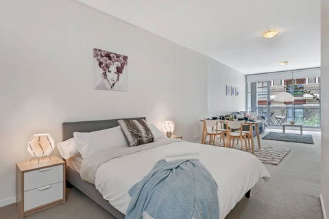 A Modern & Stylish Studio Near Darling Harbour - Tourism Brisbane 1