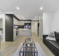 A Modern 2BR Apt 5-min Walk to Melbourne Central - Brisbane Tourism
