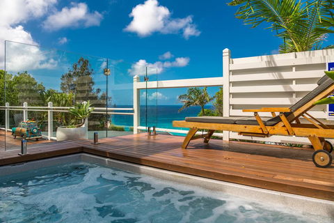 A PERFECT STAY - The Palms At Byron - Views Over Wategos Beach - Brisbane Tourism 2