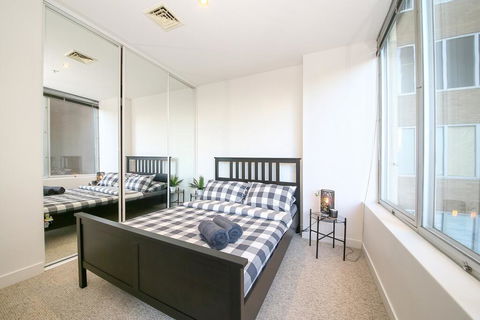A Spacious & Central 2BR Apt Near Flinders Station - Tourism Brisbane 1