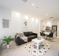 A Spacious  Central 2BR Apt Near Flinders Station - Brisbane Tourism
