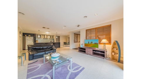 A TOUCH OF CLASS - PET FRIENDLY (OUTSIDE ONLY) - Tourism Brisbane 2