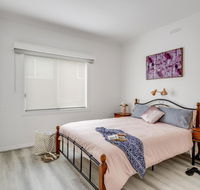 A Wave From It All - Brisbane Tourism