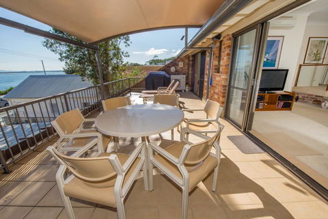 A Yachtsmans Rest, Unit 4/37 Victoria Parade - Tourism Brisbane 1