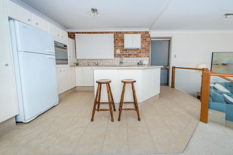 A Yachtsmans Rest, Unit 4/37 Victoria Parade - Tourism Brisbane 2