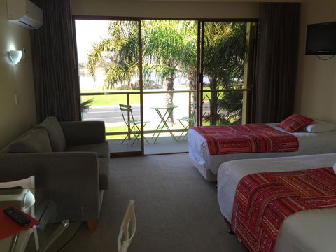 Abel Tasman Waterfront Motel - Tourism Brisbane 3