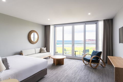 Abode Malua Bay - Brisbane Tourism 1