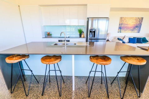 Absolute Beachfront & Secluded New Home - Tourism Brisbane 2